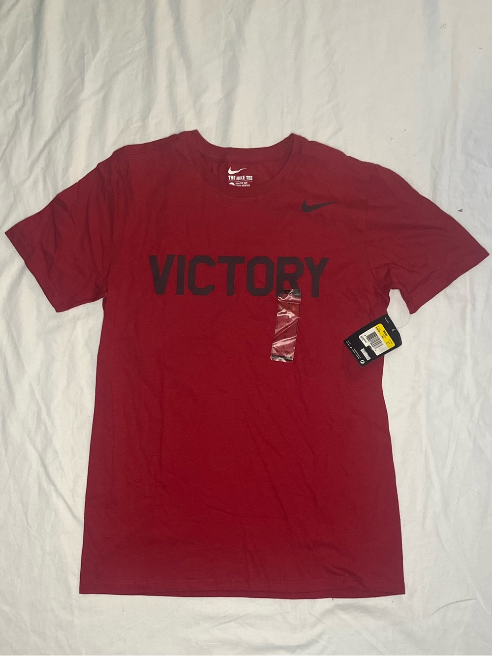 Nike Red Short-Sleeve 'Victory' Graphic Tee Small
